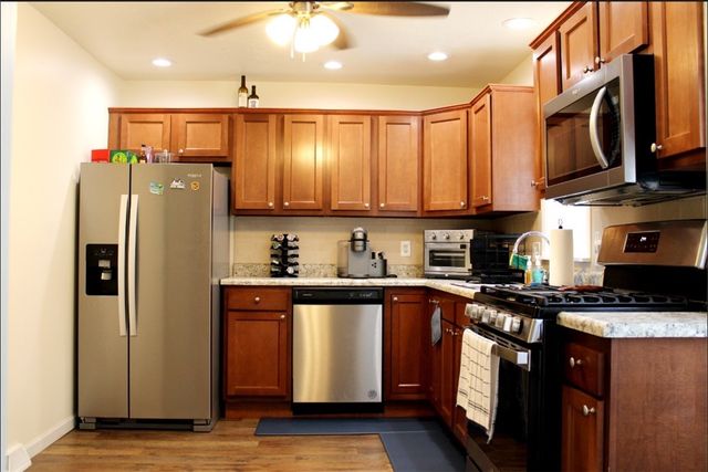 157 East College St., Canonsburg, PA 15317