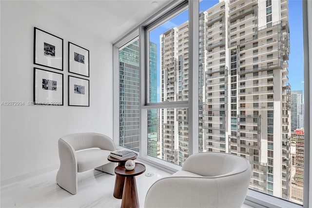 300 Biscayne Boulevard Way 2902E, Miami, FL 33131