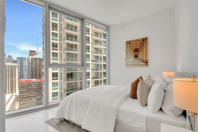 300 Biscayne Boulevard Way 2902E, Miami, FL 33131