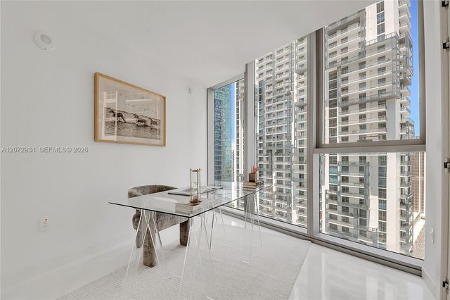300 Biscayne Boulevard Way 2902E, Miami, FL 33131