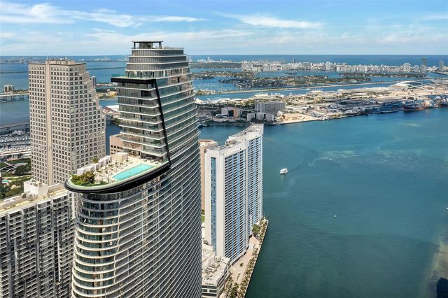 300 Biscayne Boulevard Way 2902E, Miami, FL 33131