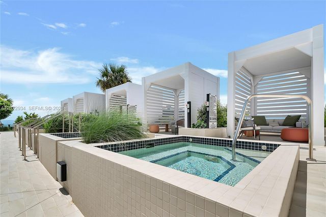 300 Biscayne Boulevard Way 2902E, Miami, FL 33131