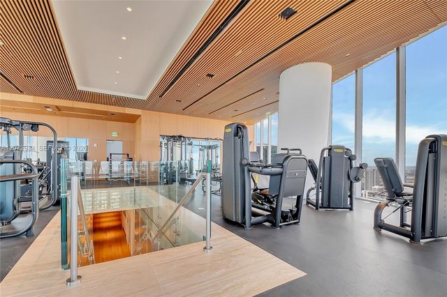 300 Biscayne Boulevard Way 2902E, Miami, FL 33131