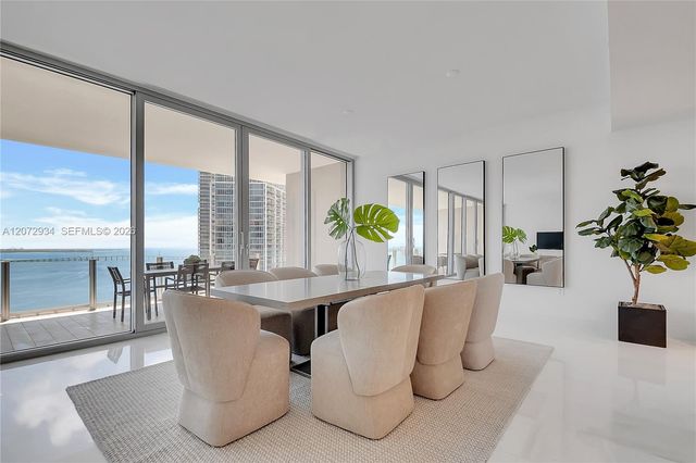 300 Biscayne Boulevard Way 2902E, Miami, FL 33131