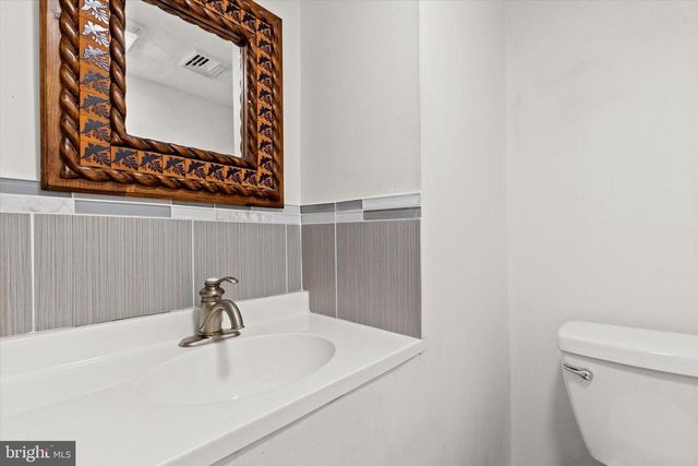 2446 REEL ST, Harrisburg, PA 17110