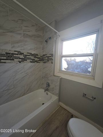 1412 Beech St, Louisville, KY 40211