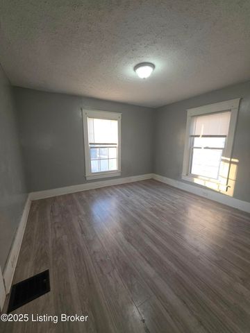 1412 Beech St, Louisville, KY 40211