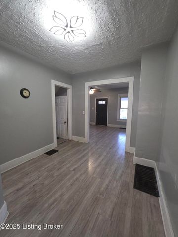 1412 Beech St, Louisville, KY 40211