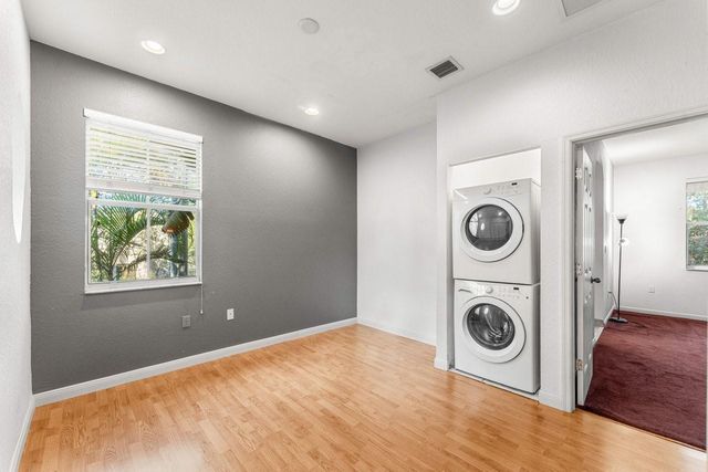 3307 Merrick Lane 1004, Margate, FL 33063