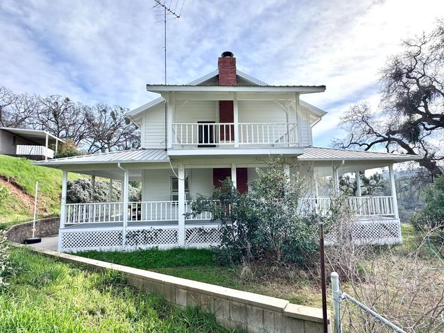 1933 Appaloosa Way, Angels Camp, CA 95222