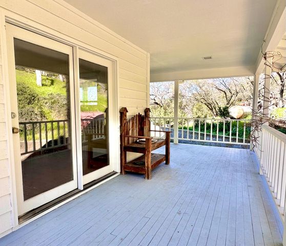 1933 Appaloosa Way, Angels Camp, CA 95222