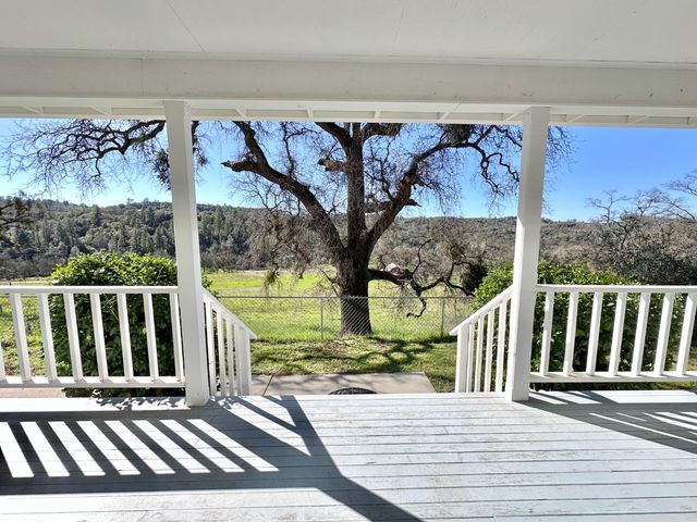 1933 Appaloosa Way, Angels Camp, CA 95222