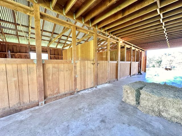 1933 Appaloosa Way, Angels Camp, CA 95222