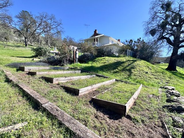 1933 Appaloosa Way, Angels Camp, CA 95222