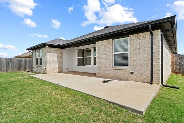 18625 Cantar Drive, Edmond, OK 73012