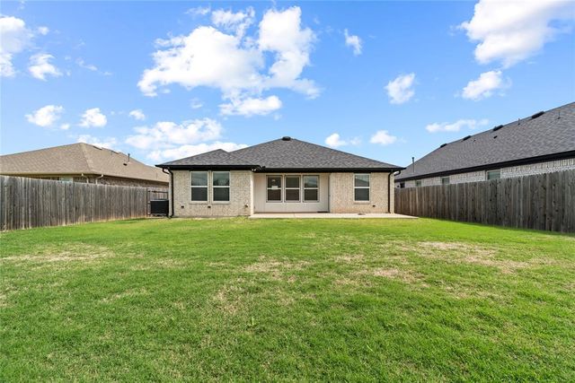 18625 Cantar Drive, Edmond, OK 73012