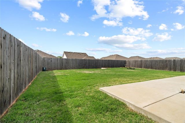 18625 Cantar Drive, Edmond, OK 73012