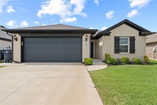18625 Cantar Drive, Edmond, OK 73012