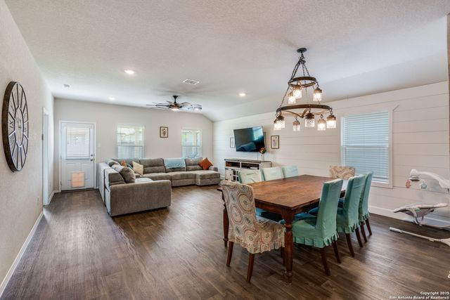 816 Indigo Way, Seguin, TX 78155
