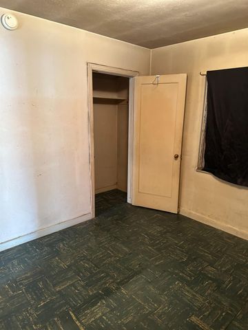 2087 W Mendocino Ave, Stockton, CA 95204