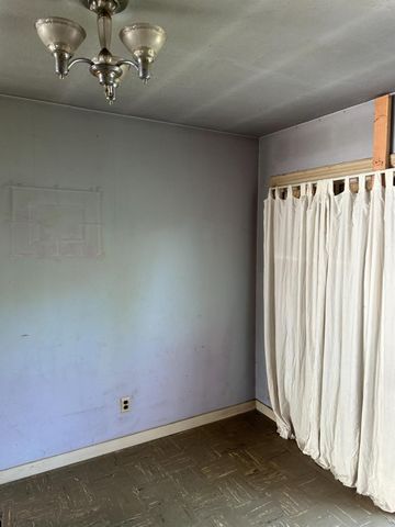 2087 W Mendocino Ave, Stockton, CA 95204