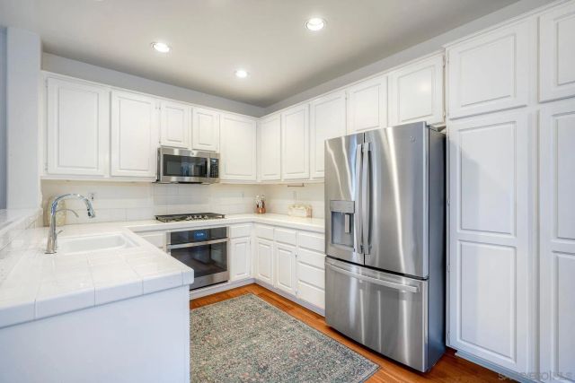 13060 Caminito Bautizo, San Diego, CA 92130