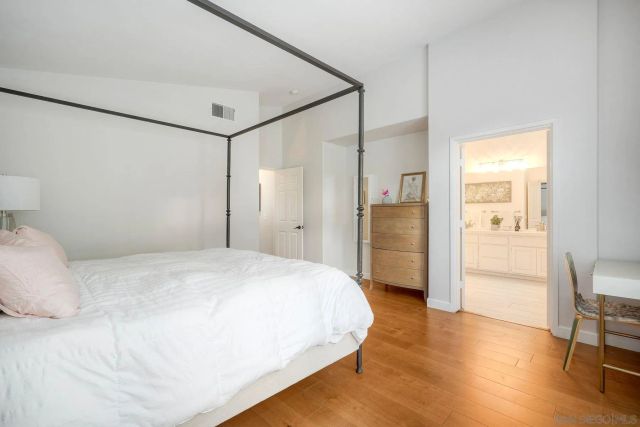 13060 Caminito Bautizo, San Diego, CA 92130