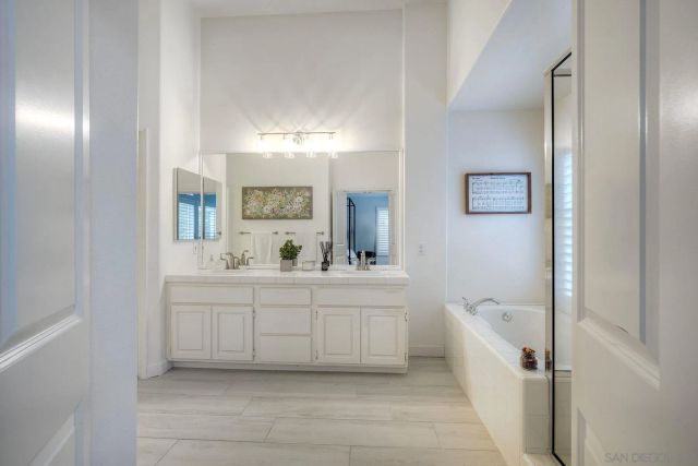 13060 Caminito Bautizo, San Diego, CA 92130