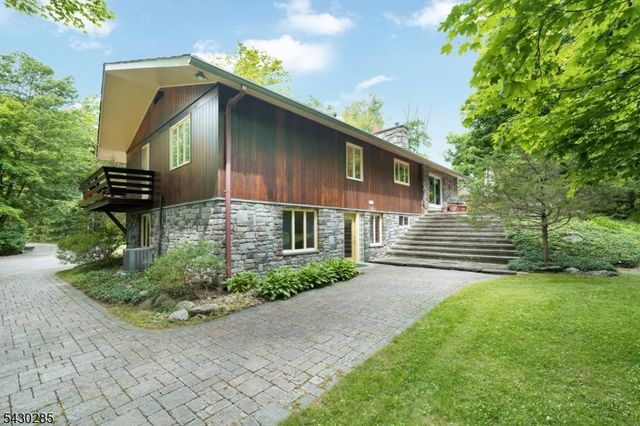 235 Brook Valley Road, Montville Twp., NJ 07082