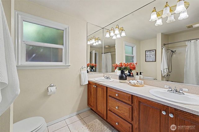 6615 Arthur Street NE, Tacoma, WA 98422