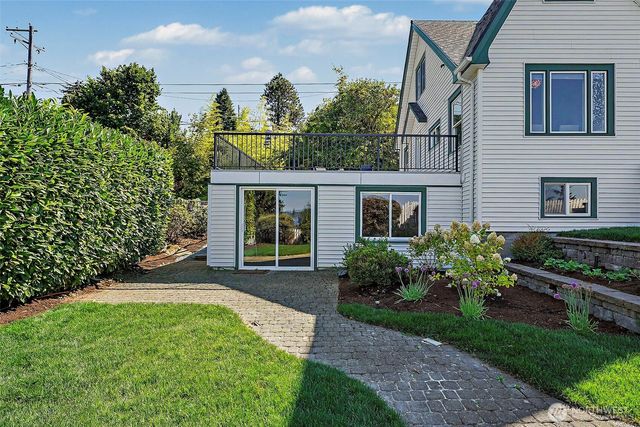 6615 Arthur Street NE, Tacoma, WA 98422