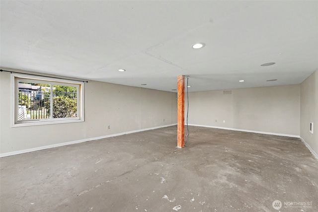 6615 Arthur Street NE, Tacoma, WA 98422