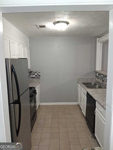 2798 Country Court SE B, Conyers, GA 30013