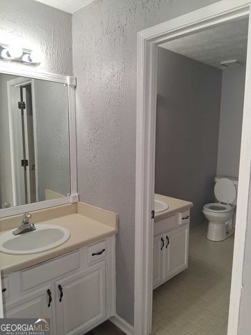 2798 Country Court SE B, Conyers, GA 30013