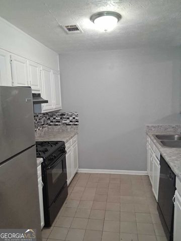 2798 Country Court SE B, Conyers, GA 30013