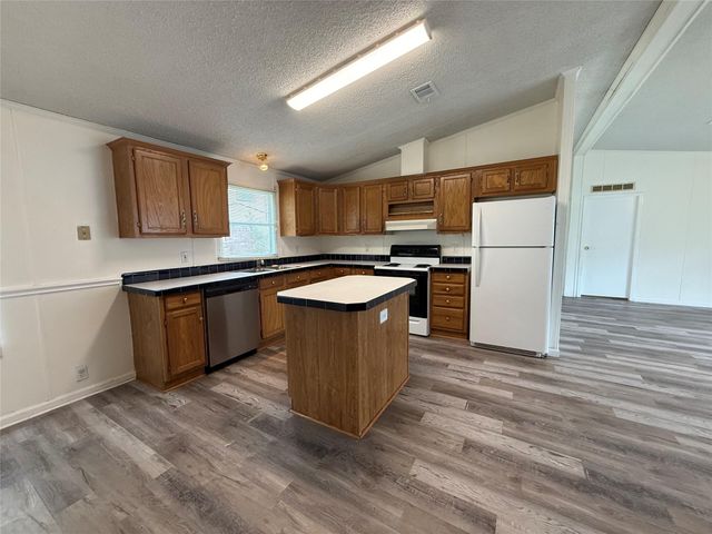 833 Algoa Friendswood Road, Algoa, TX 77511