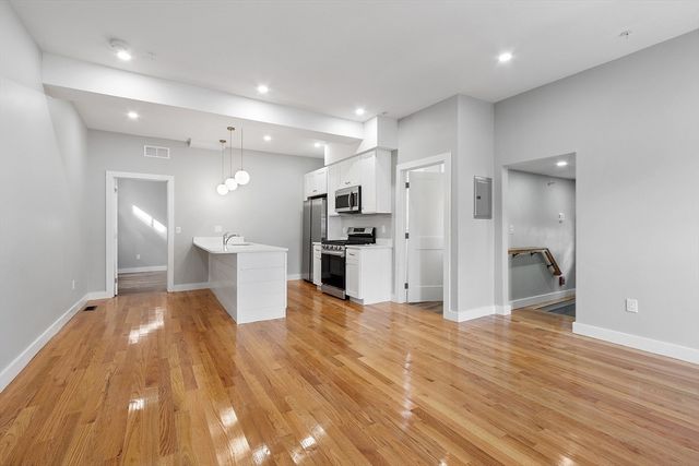 80 South St 2, Fitchburg, MA 01420