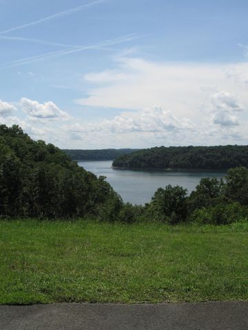 40 Beacon Street, Russell Springs, KY 42642