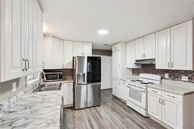 5151 Lilburn Stone Mountain Road SW, Lilburn, GA 30047