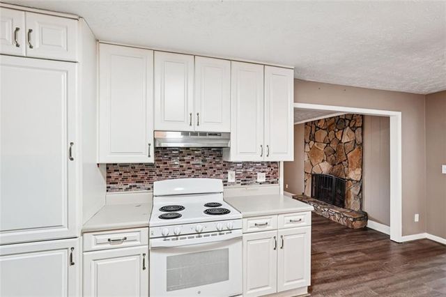 5151 Lilburn Stone Mountain Road SW, Lilburn, GA 30047