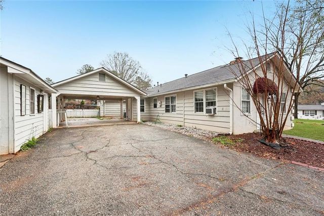 5151 Lilburn Stone Mountain Road SW, Lilburn, GA 30047