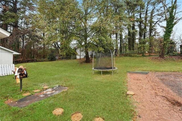 5151 Lilburn Stone Mountain Road SW, Lilburn, GA 30047