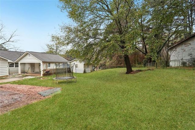 5151 Lilburn Stone Mountain Road SW, Lilburn, GA 30047