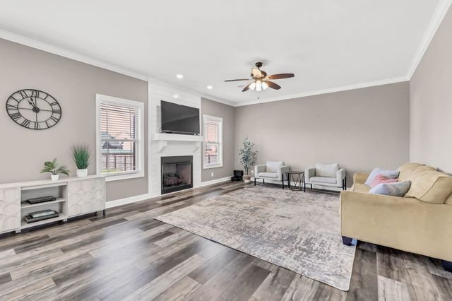 118 Chisum Ct, Clarksville, TN 37043