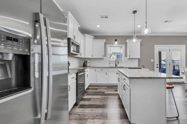 118 Chisum Ct, Clarksville, TN 37043