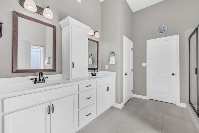 118 Chisum Ct, Clarksville, TN 37043