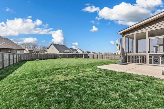 118 Chisum Ct, Clarksville, TN 37043