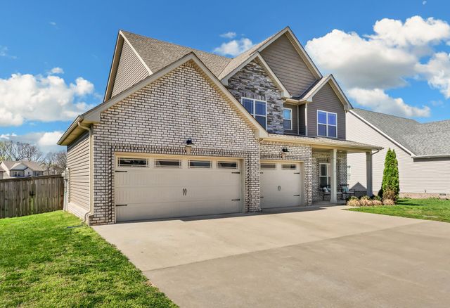 118 Chisum Ct, Clarksville, TN 37043