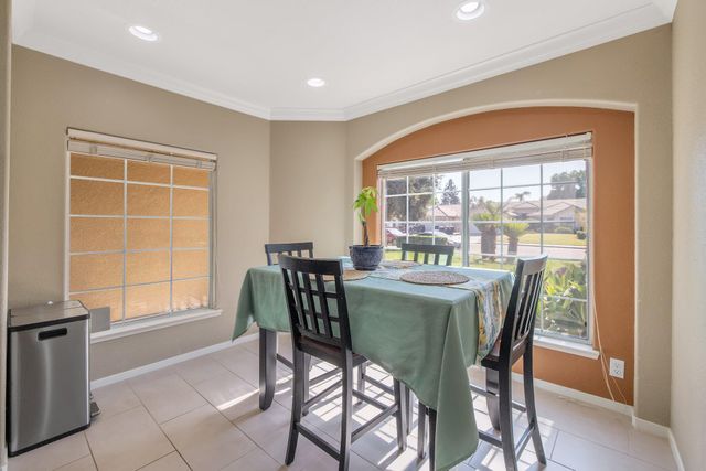 2915 S Aspen Street, Visalia, CA 93277
