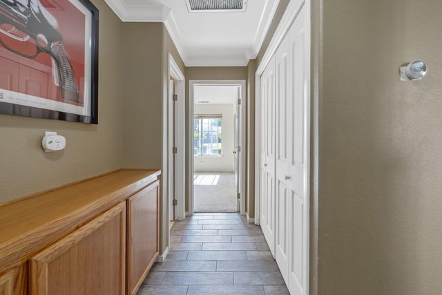 2915 S Aspen Street, Visalia, CA 93277